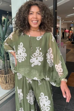 Clover Print Top - Khaki/Cream - CG36