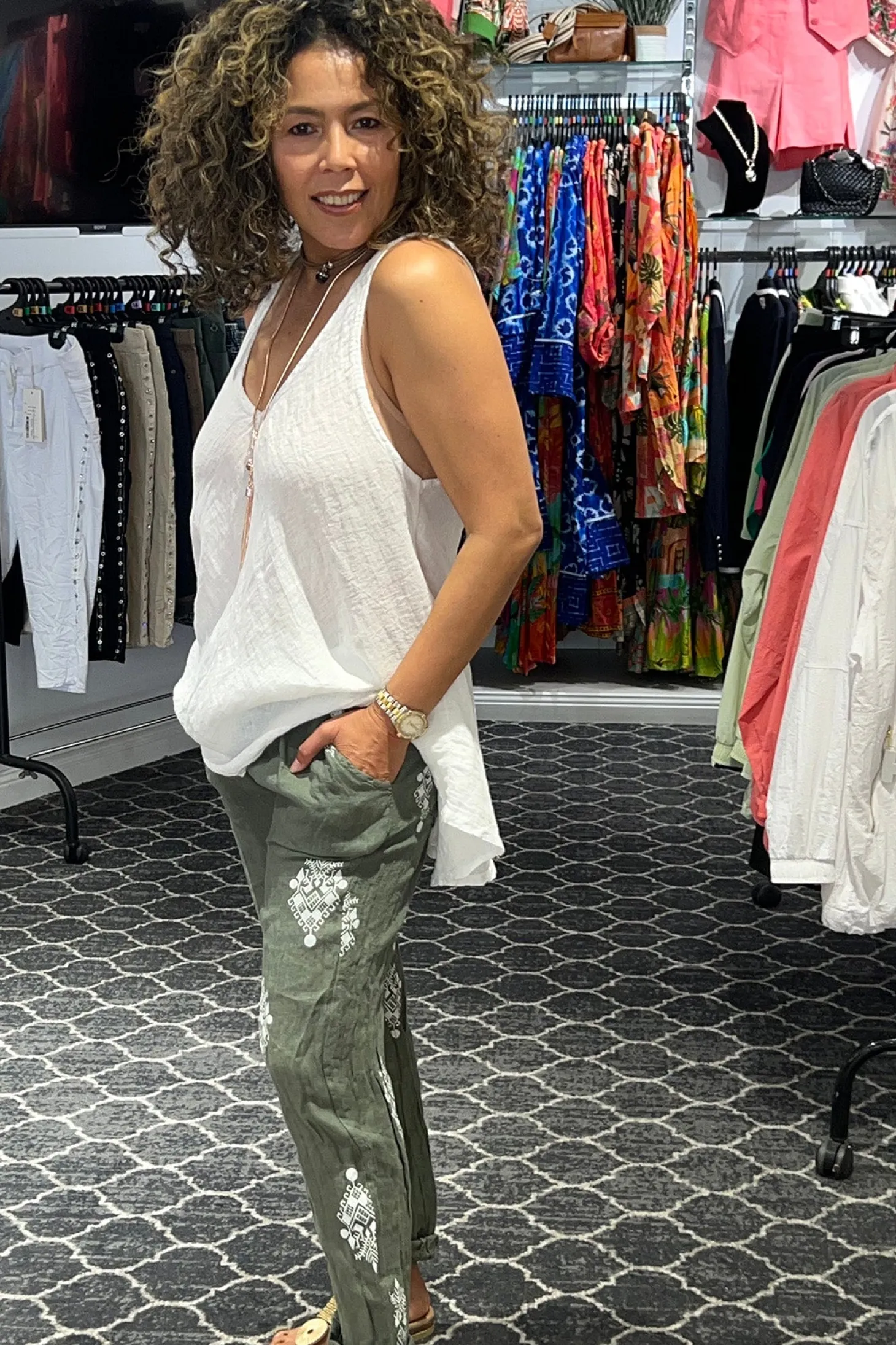 Daisy Sleeveless Top - White - CG46