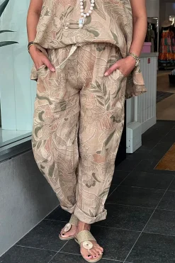 Holly Print Pants - Camel - CG42