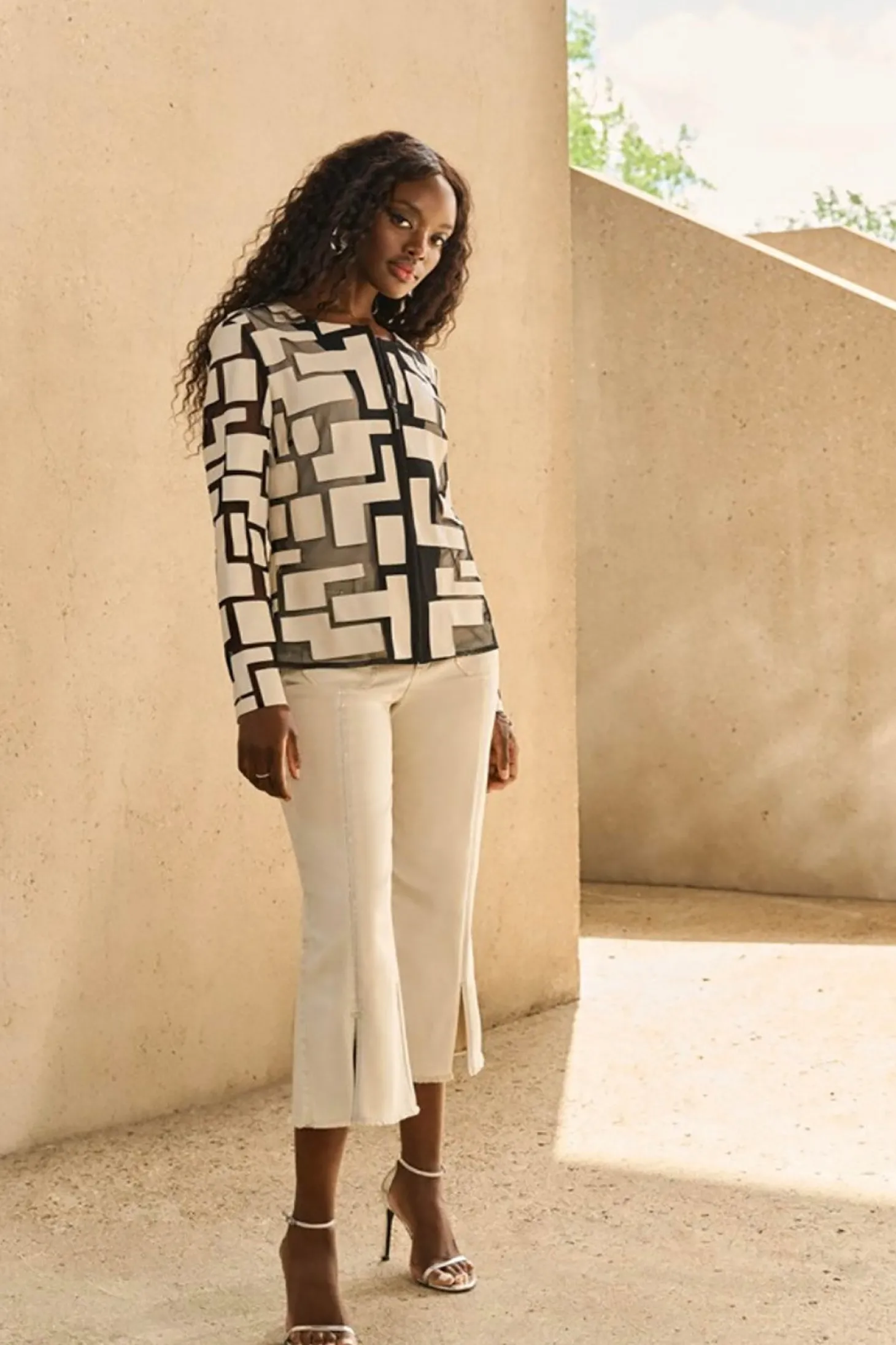 Moonstone Embellished Culotte Jeans - JR7