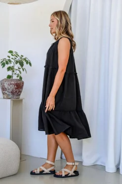 Strati Dress - Black - FA33