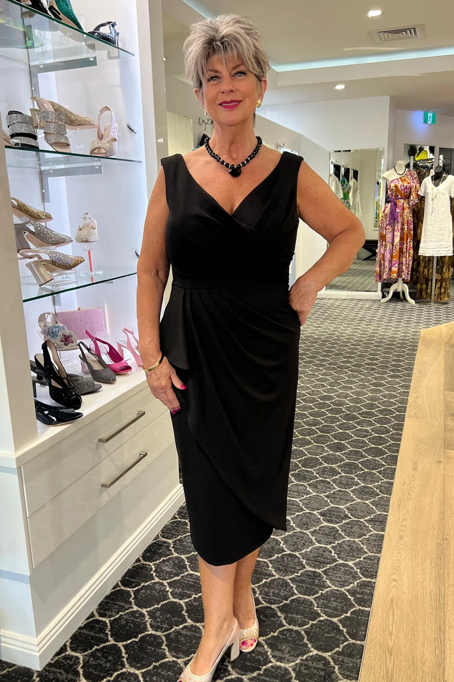 Waterfall Style Dress | Black | Z7